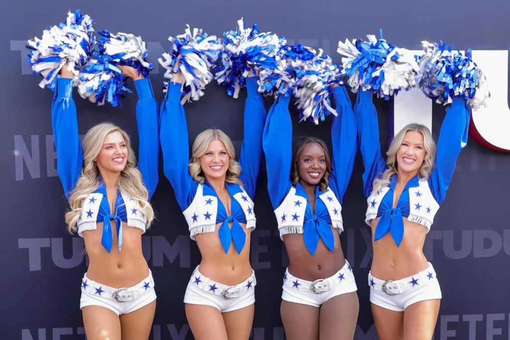 Dallas Cowboy Cheerleaders Costume Guide